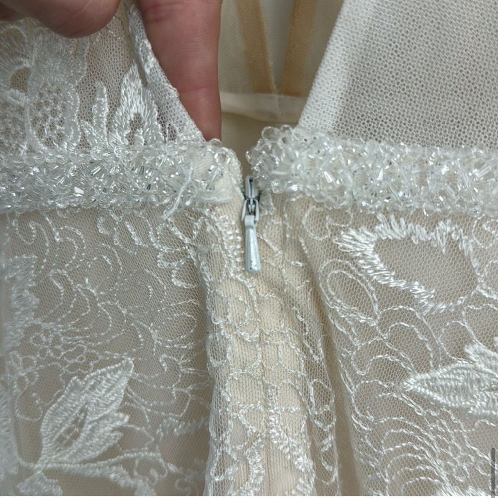 BHLDN Riki Dalal Joan Illusion V-Neck Long Sleeve Lace Wedding Gown size 8 NWT - Picture 13 of 16